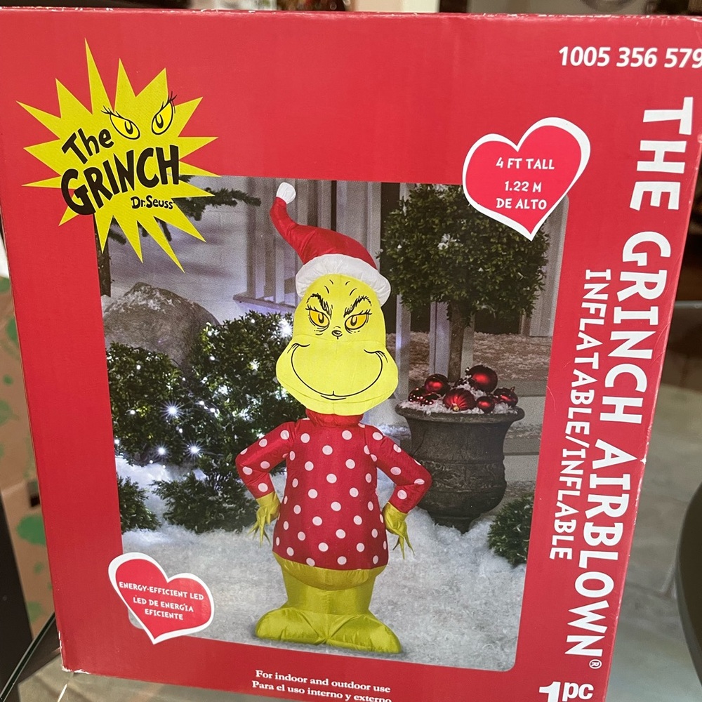 Pre-lit LED Grinch Inflatable - Picture 3 of 6